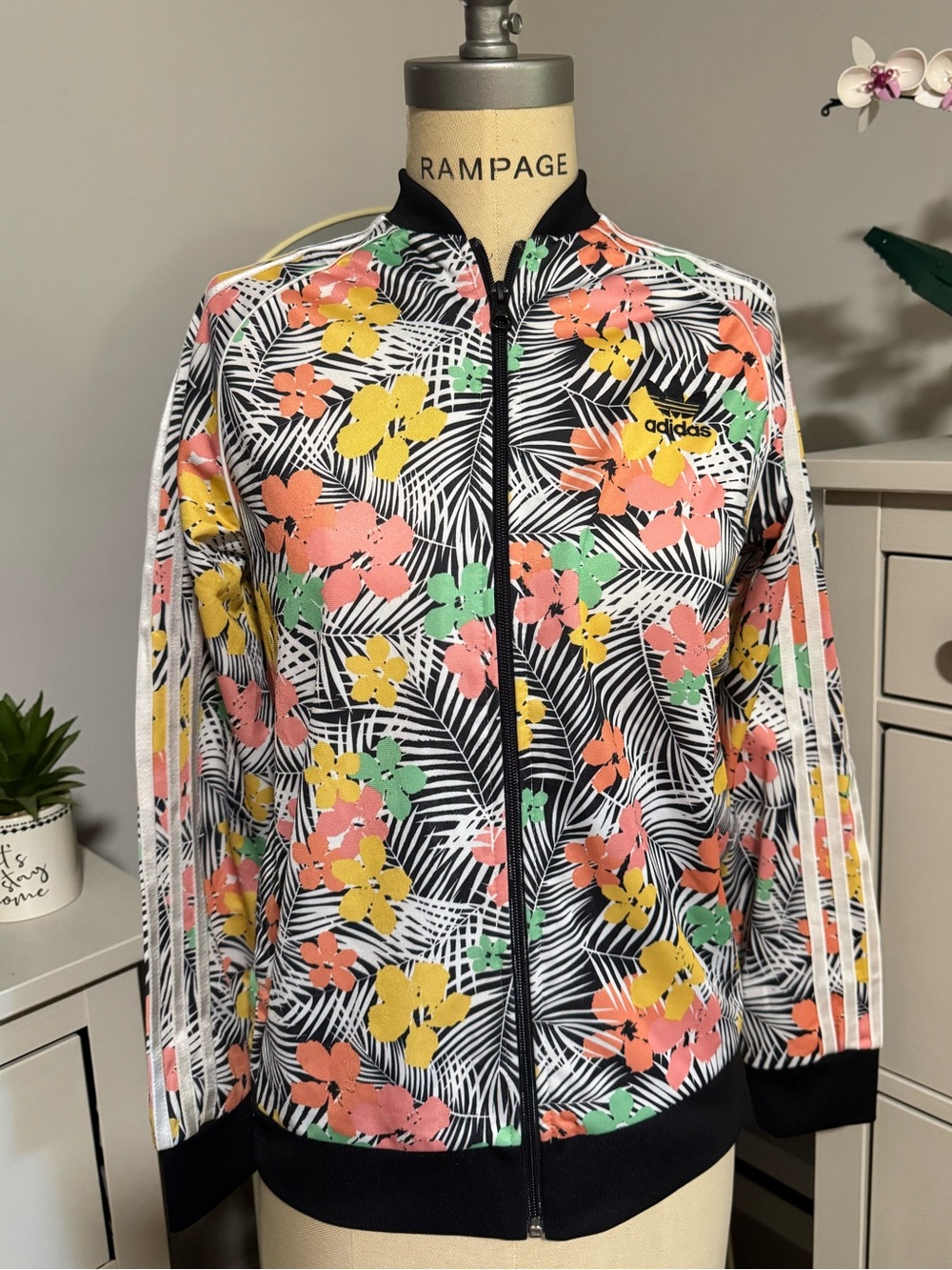 adidas originals SST Superstar Track jacket‎ Tropical Floral Print XS/S
